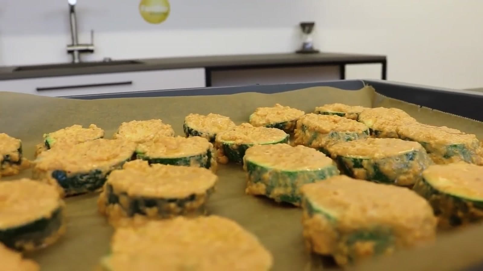 Panierte Zucchini aus dem Ofen, glutenfrei und vegan