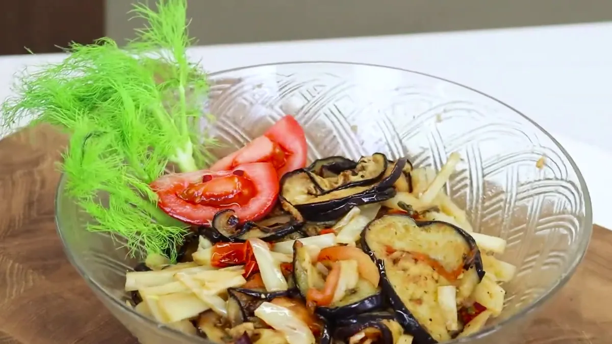 Mlaki salat od patlidžana i komorača