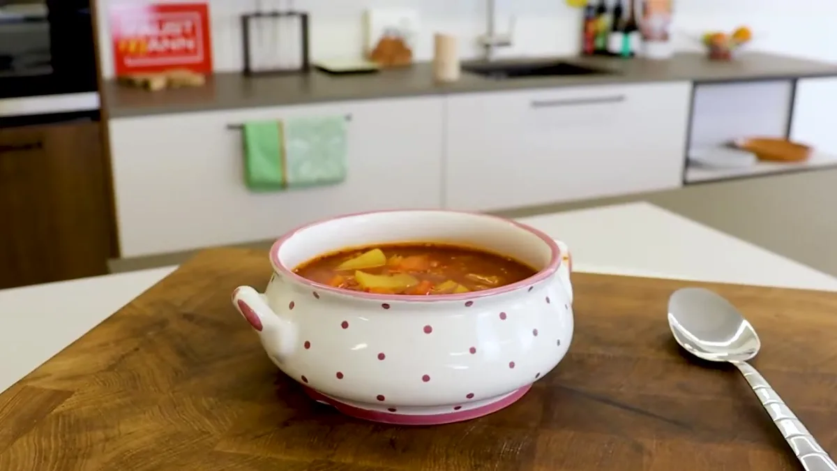 Veganski gulaš s krumpirom